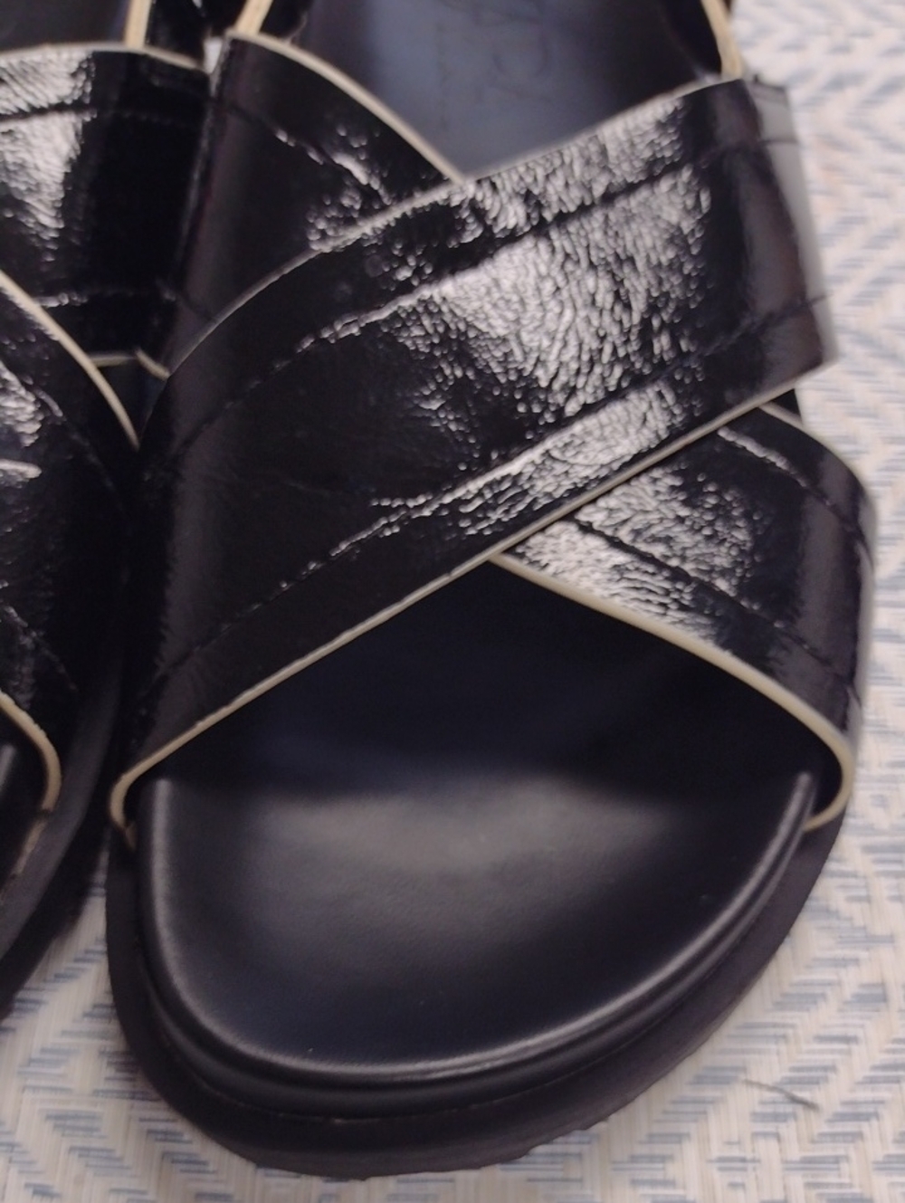 Zara Black Patent Cross-Strap Slingback Sandals,Comfortable and soft. - Picture 12 of 16